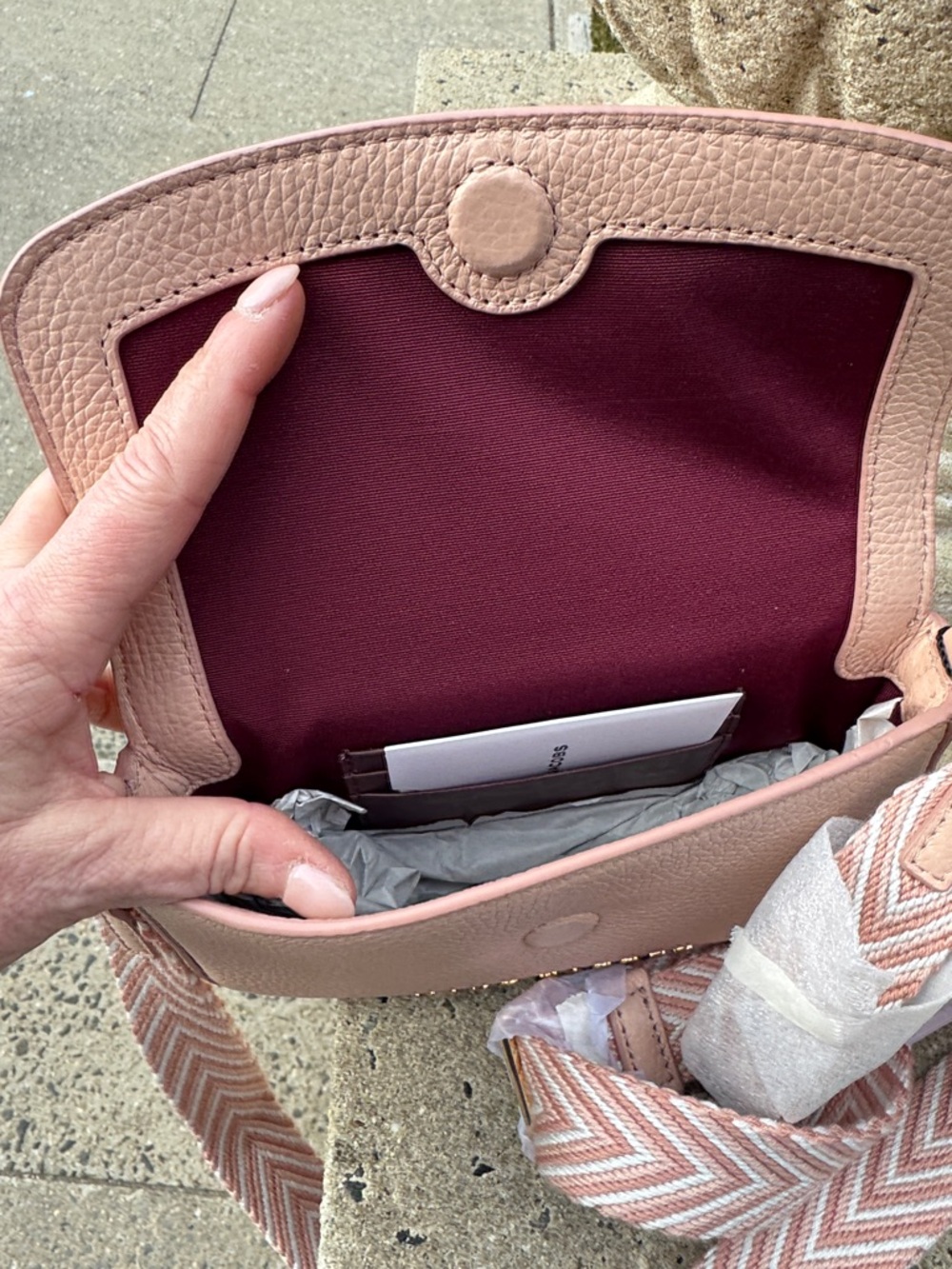 Marc Jacobs Dusty Pink Pebbled Leather Crossbody with Patterned Strap - Picture 4 of 11